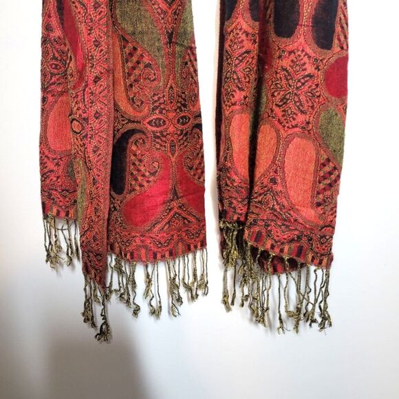 Pashmina Red Paisley Fringe Scarf - Picture 2 of 5